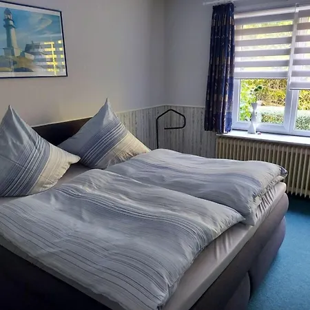 With 1 Bedroom *
